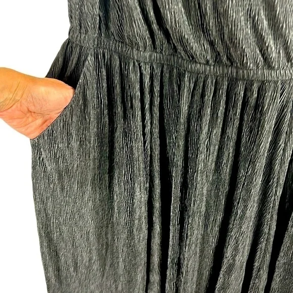 Torrid Black Crinkle Knit Surplice Skater Dress Size 1X - Picture 5 of 12